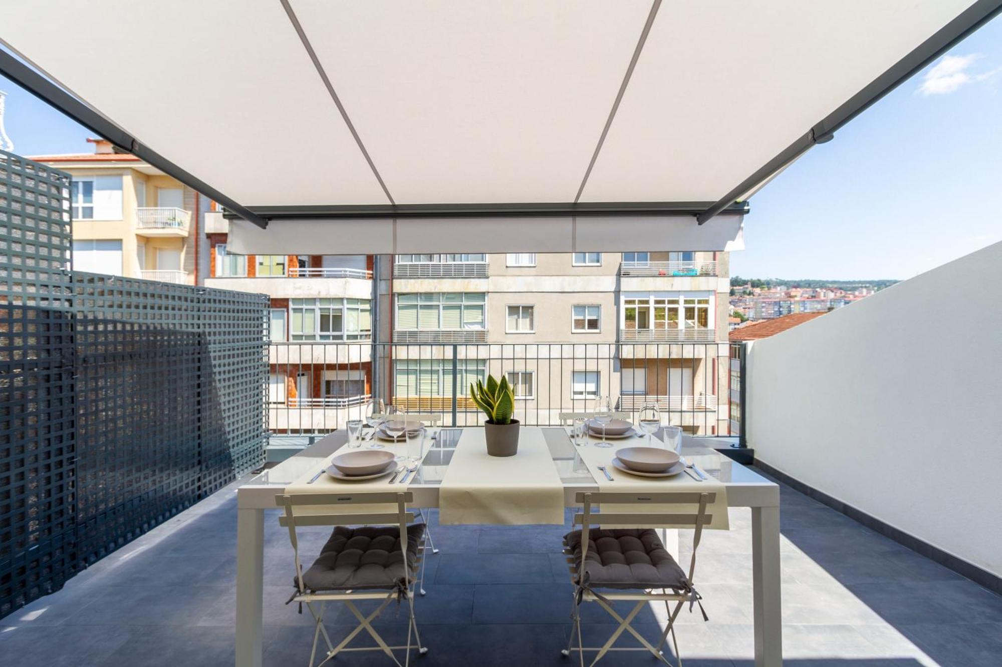 Urbanfive Apartamentos Ourense Centro Luaran gambar