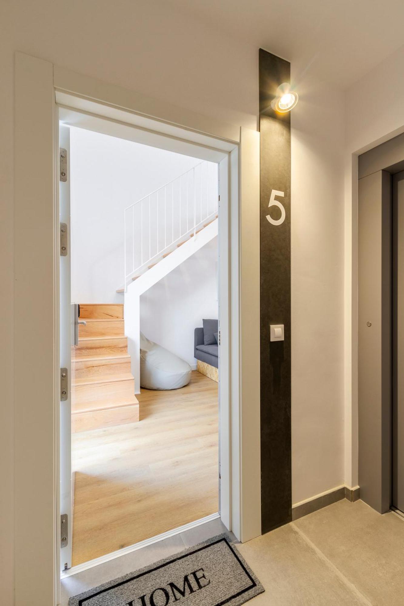 Urbanfive Apartamentos Ourense Centro Luaran gambar