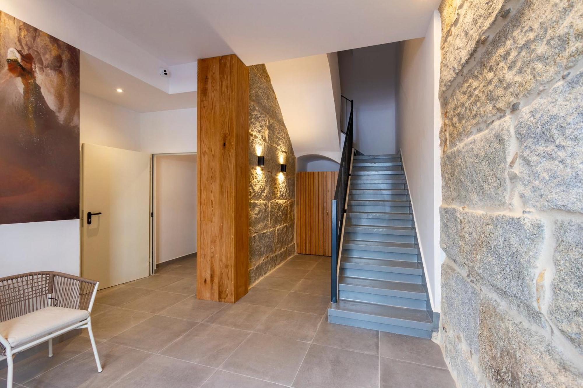 Urbanfive Apartamentos Ourense Centro Luaran gambar