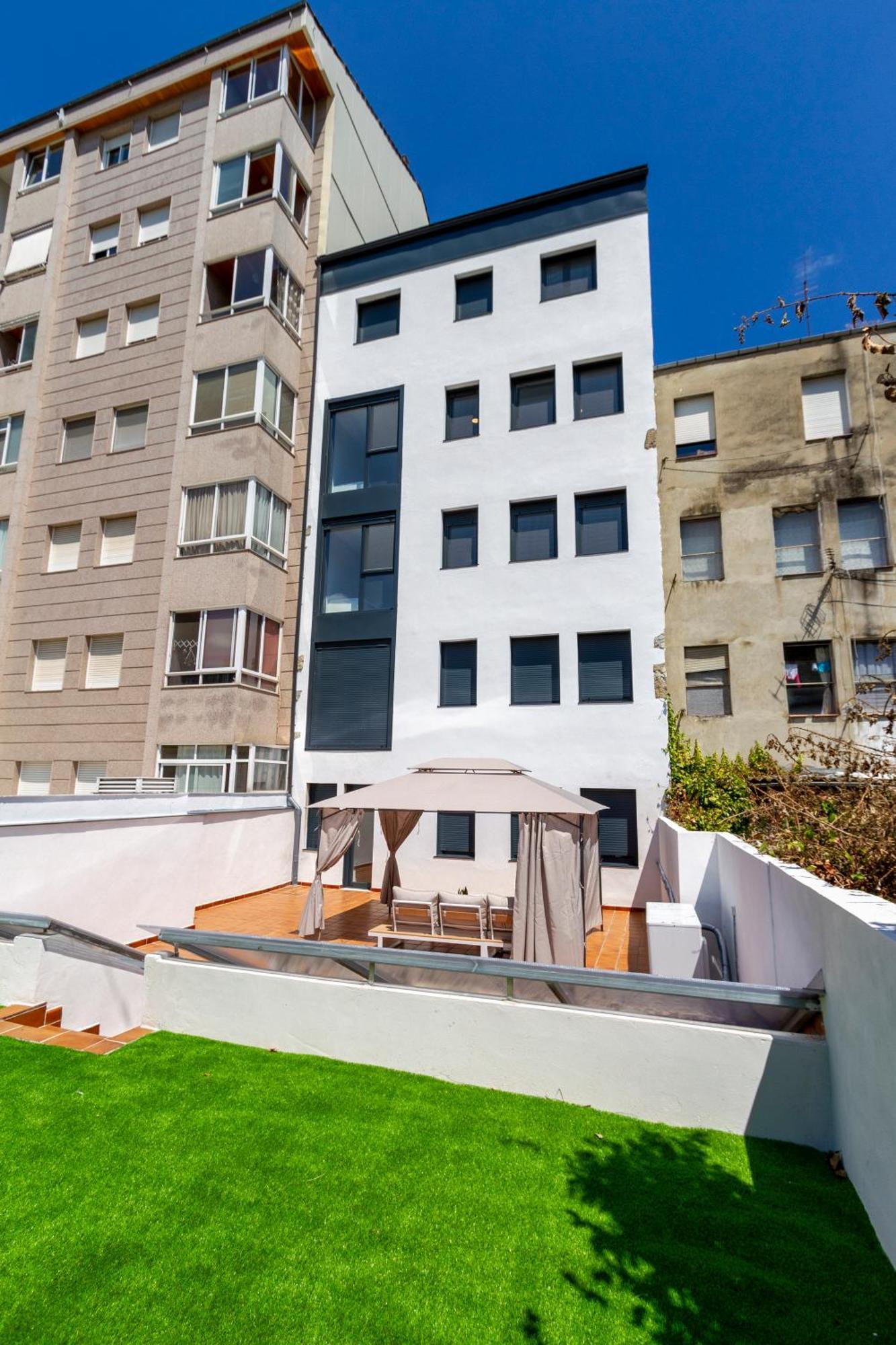 Urbanfive Apartamentos Ourense Centro Luaran gambar