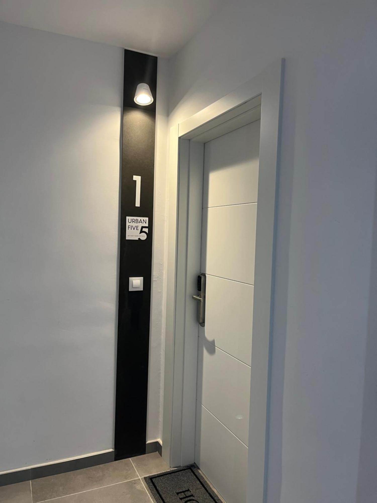 Urbanfive Apartamentos Ourense Centro Luaran gambar